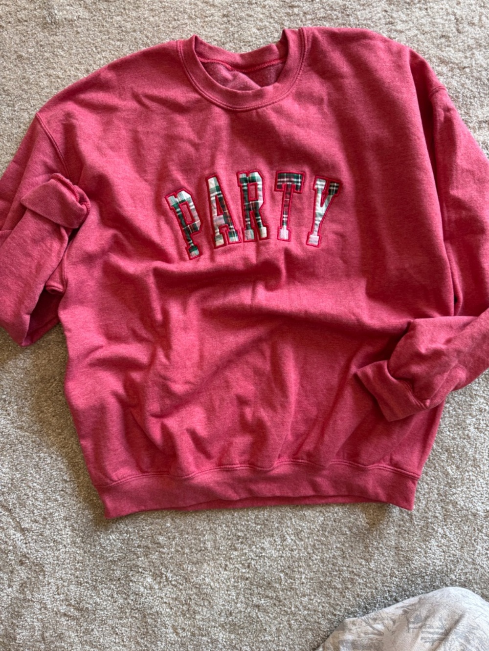 EMBROIDERED PARTY SWEATSHIRT